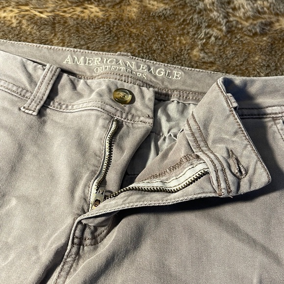 American Eagle Capris - Picture 1 of 4